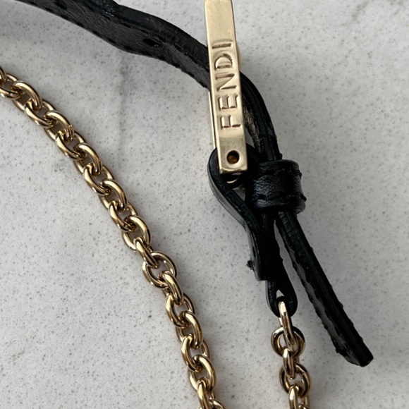 Authentic Fendi  baguette bag - Picture 3 of 12